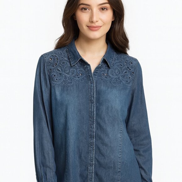 Chicos Tess Denim Shirt Women’s Chambray Embroidered Size XL - Picture 2 of 11